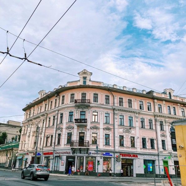 фасад дома, здание по адресу г Москва, ул Бауманская, д 33/2 стр 1 